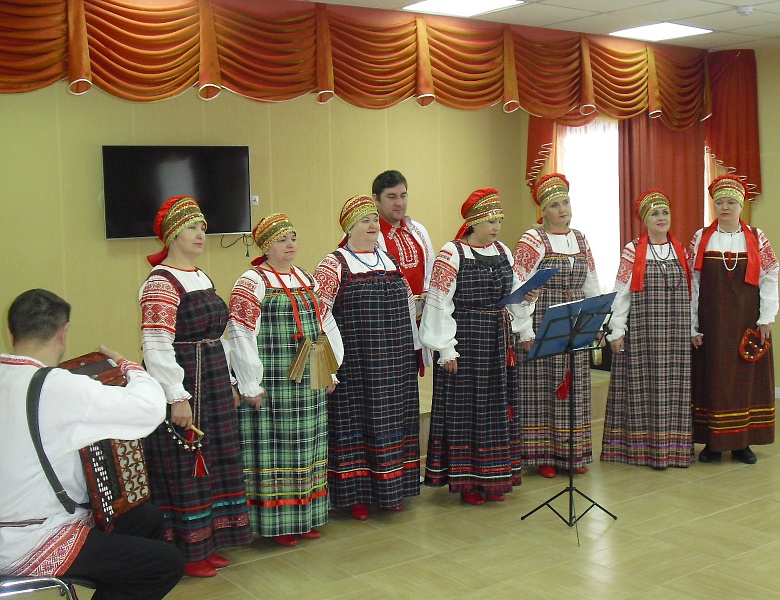 Праздничный концерт народного коллектива, фольклорного ансамбля «Калинушка» 